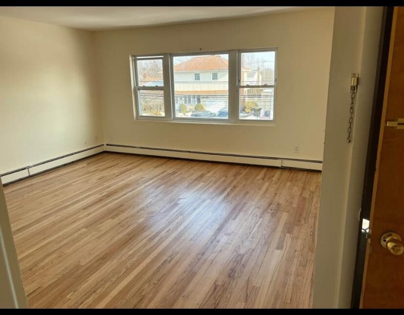 Building Photo - 28 Baldwin St