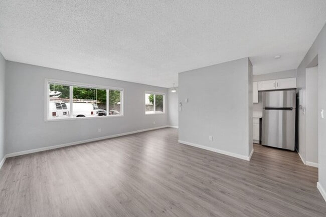 Building Photo - Remodeled 1 bedroom 1 bath