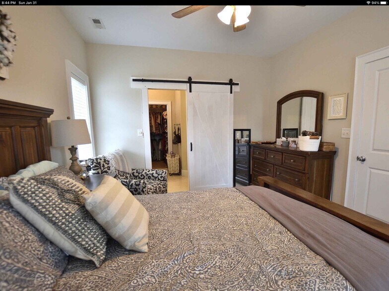 Building Photo - 1001 Garden Gate Dr