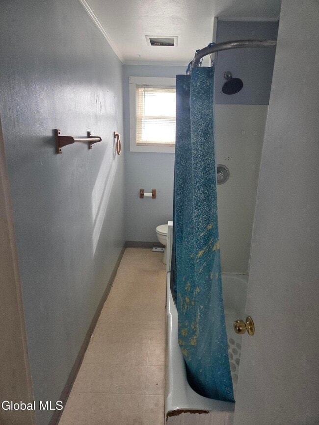 Building Photo - 48 Arnold Ave