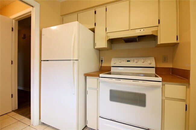 Building Photo - 754 Zella Ln