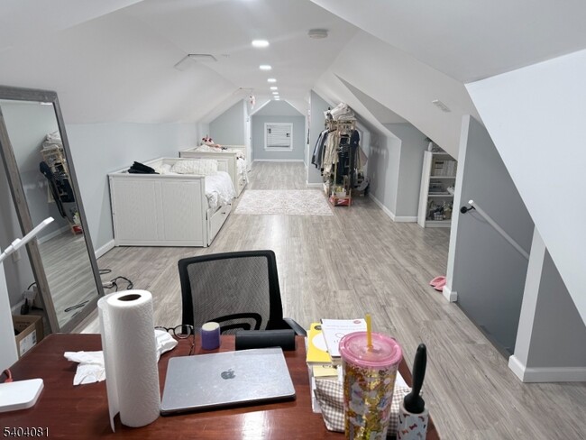 Building Photo - 104 Bergen Ave