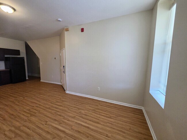 Building Photo - 1315 W Allegheny Ave