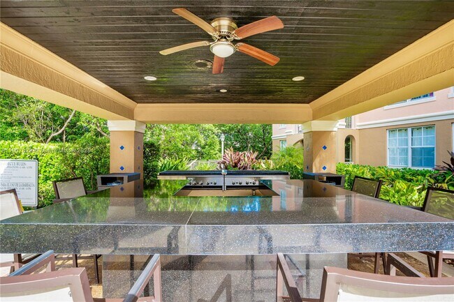 Building Photo - 19555 E Country Club Dr