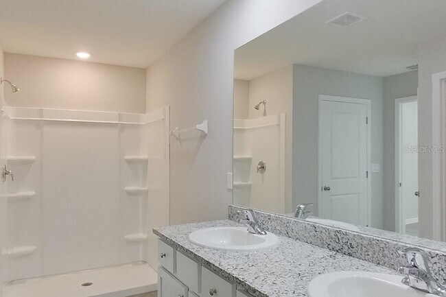 Building Photo - 4459 SW 85 Ln