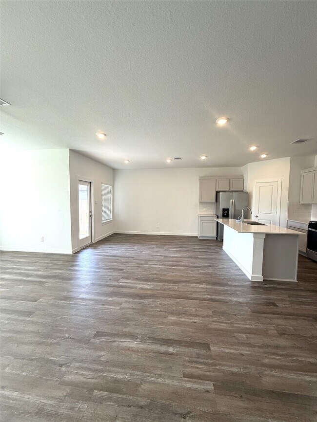 Building Photo - 4308 Wallace Falls Ln