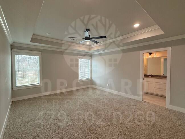 Building Photo - Single-Family Home- 2 Bed/2 Bath w/Hobby R...