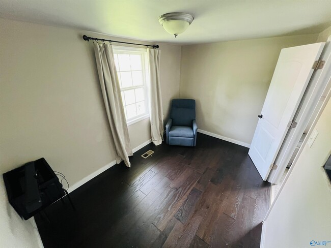 Building Photo - 4914 Gilley St