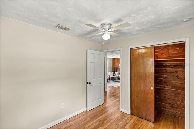 Building Photo - 5714 SW 196th Ave