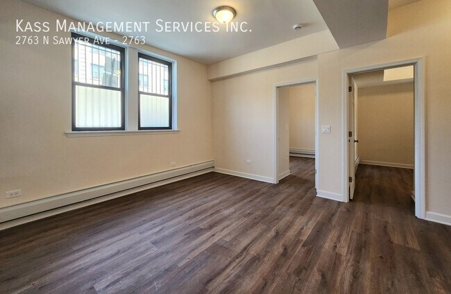 Building Photo - 2763 N Sawyer Ave