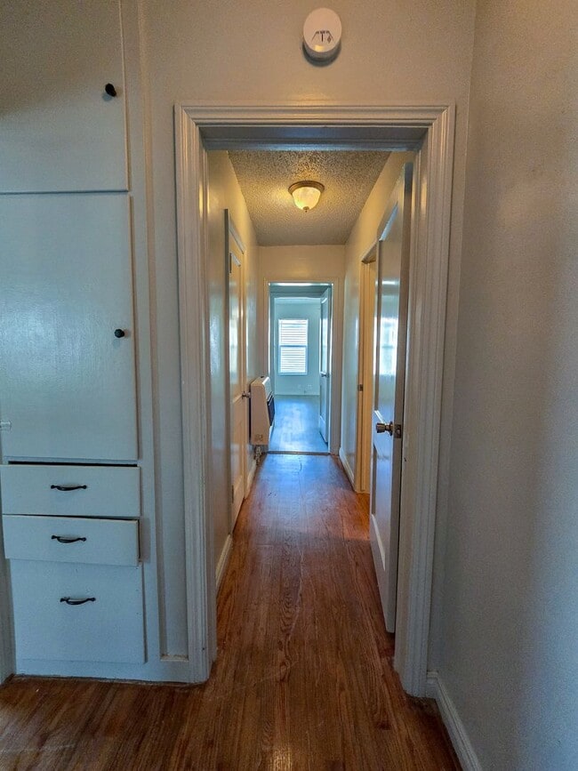 Building Photo - Cute 2 bedroom & 1 bath Home in Shawnee!