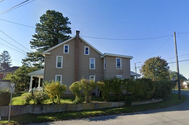 Building Photo - 3 Bedroom 1 Bathroom in Elizabethtown!
