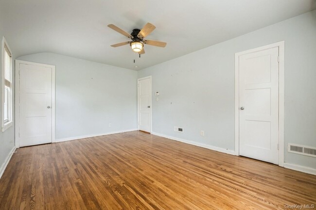 Building Photo - 212 Fernwood Terrace