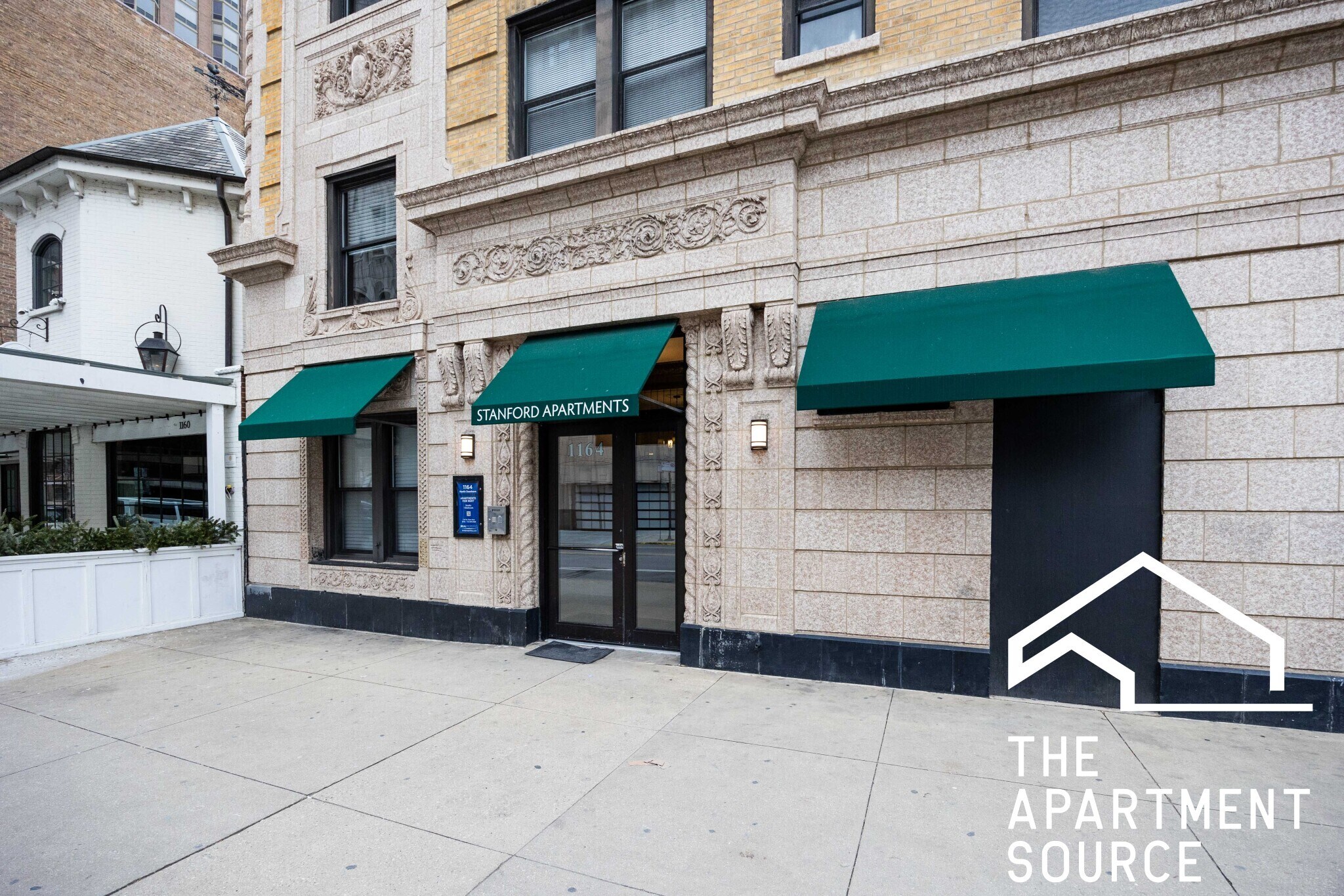 Building Photo - 1164 N Dearborn St