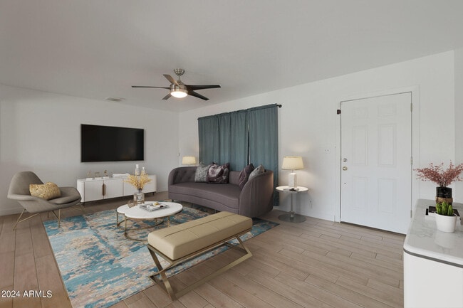 Building Photo - 7225 N 19th Dr