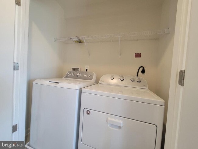 Building Photo - 8430 Pine Bluff Rd