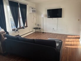 Building Photo - 1902 W Broadway