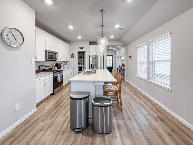 Building Photo - 25611 Ivory Gull Wy