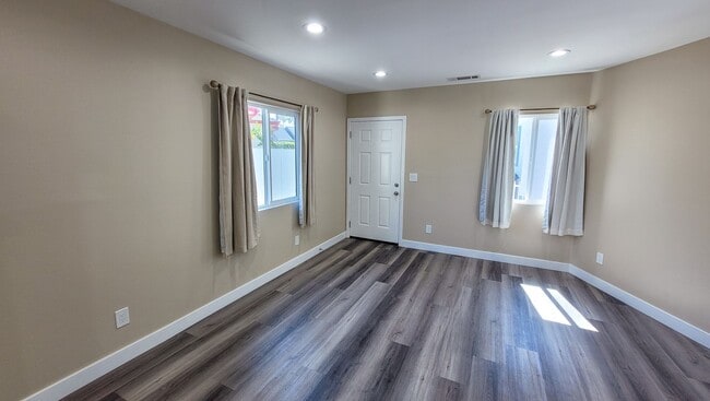 Building Photo - NEW ADU 2 Bed 2 Bath with ALL Appliances Included!