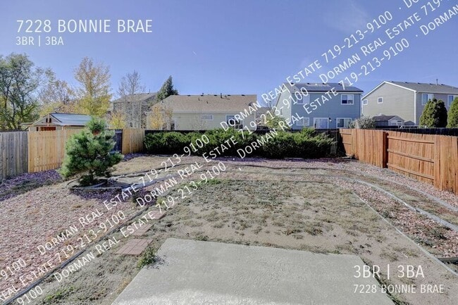 Building Photo - 7228 Bonnie Brae Ln