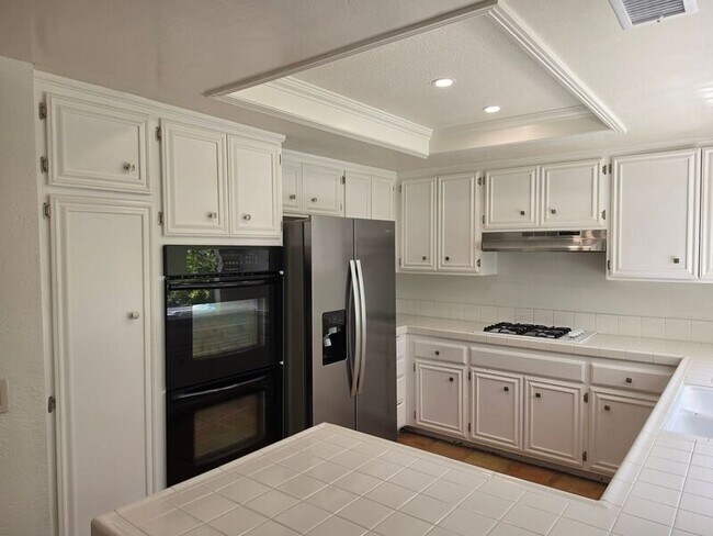 Building Photo - 398 N Brook Glen Ln