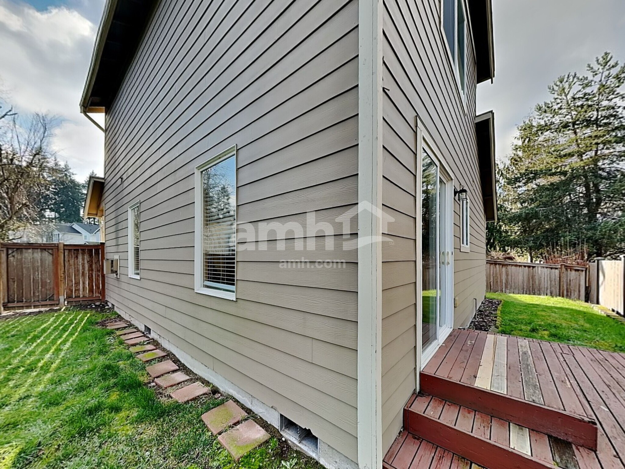 Building Photo - 13023 158th Street Ct E