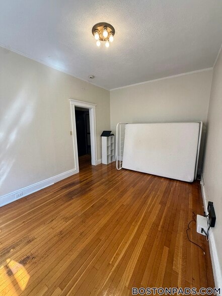 Building Photo - 17-19 Washington St.