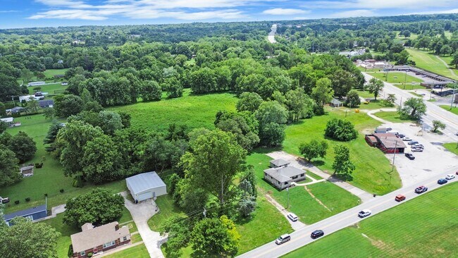 Building Photo - For Sale or Rent – Fully Renovated Stone R...