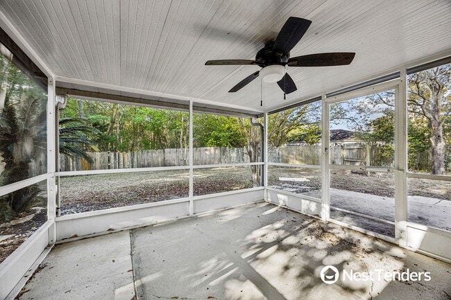 Building Photo - Great Location Near Town Center!