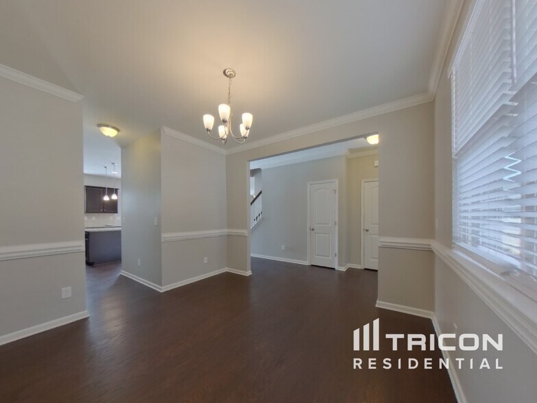Building Photo - 10307 Atkins Ridge Dr
