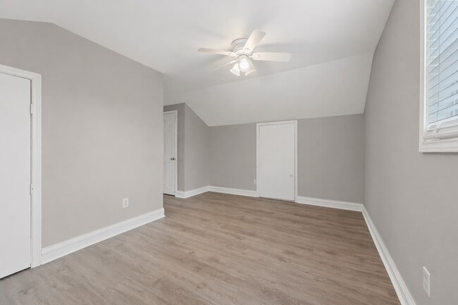 Building Photo - 3823 Florinda St