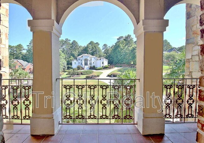 Building Photo - 250 Moss Creek Walk