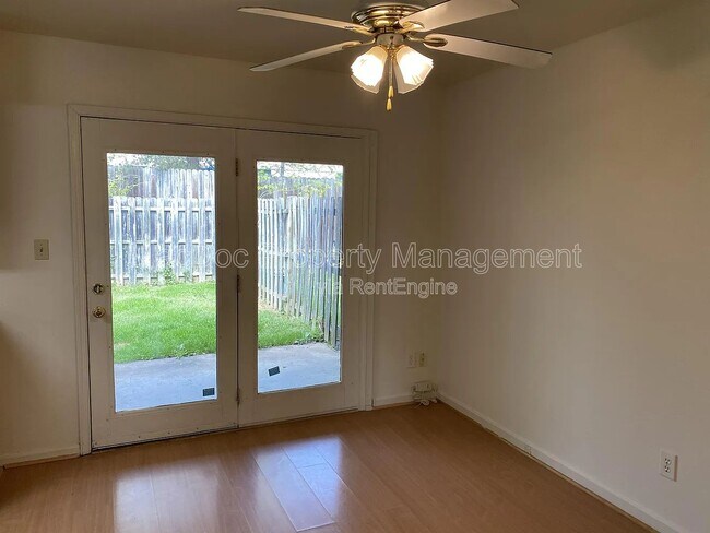 Building Photo - 118 Farrell Ln