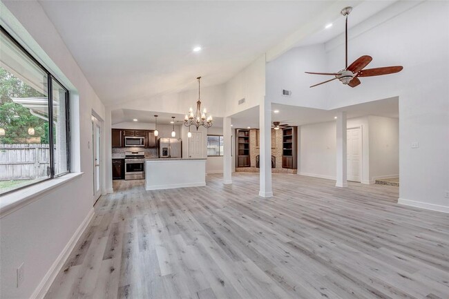 Building Photo - 10618 Sageberry Dr