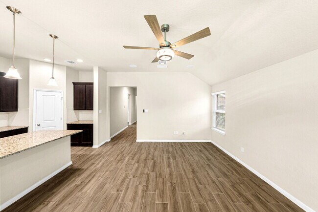 Building Photo - Greenbelt - Cul De Sac - Oversized Homesite
