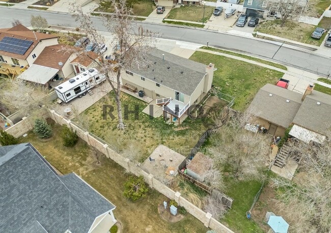 Building Photo - 9218 Laura Anne Wy.