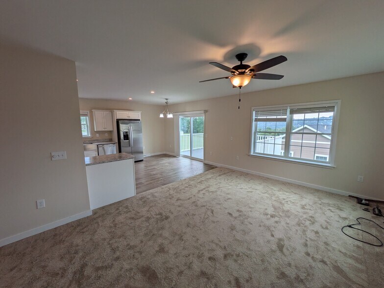 Building Photo - 75 Ivan Dr