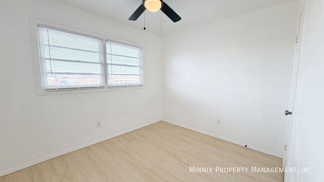 Building Photo - 5005 Avenue W