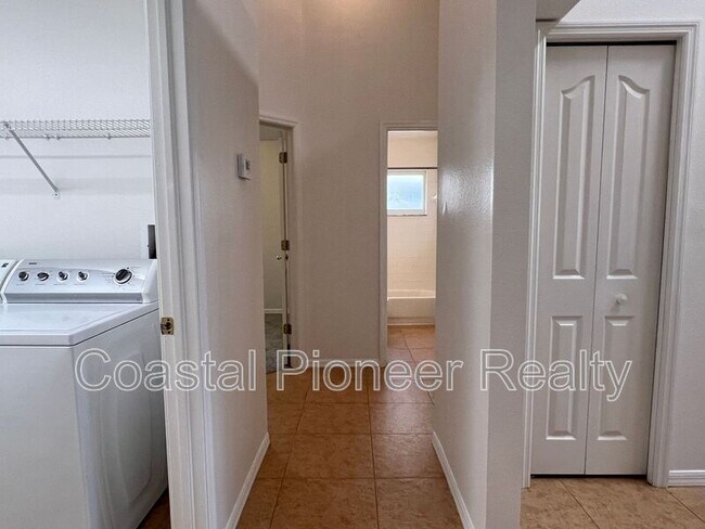 Building Photo - 9007 Westbay Blvd