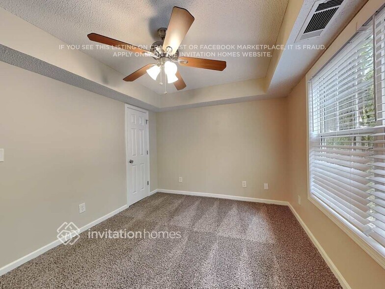 Building Photo - 432 Meadowbrook Dr