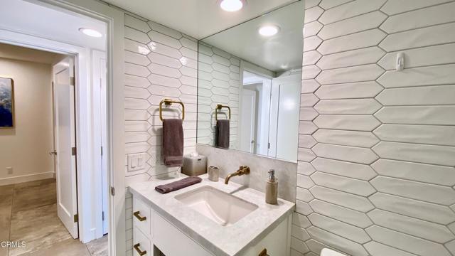 Building Photo - 1600 Ocean Dr