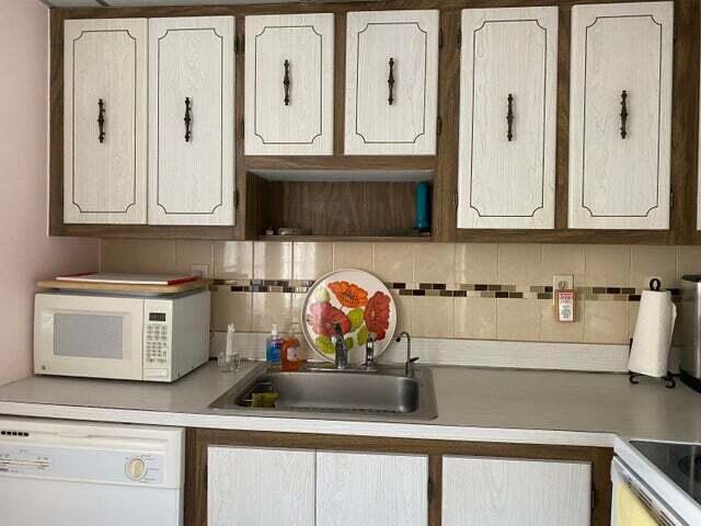 Building Photo - 809 Normandy Trail