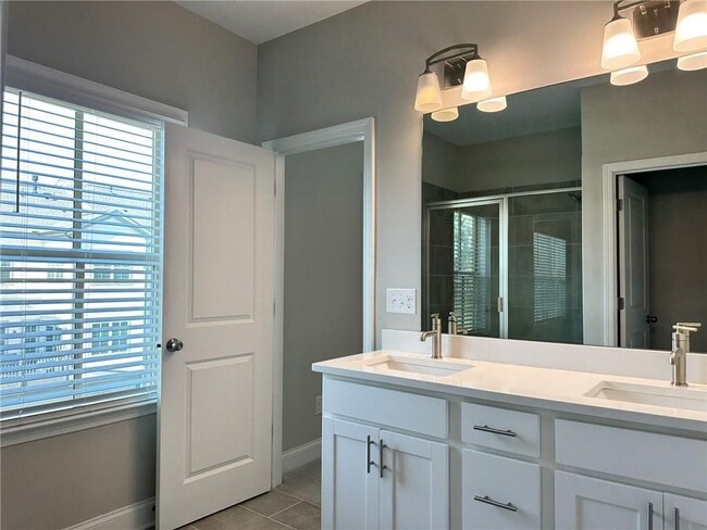 Building Photo - 3670 Trevi Ln