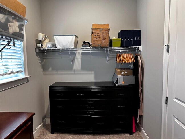 Building Photo - 1425 Charleston Dr