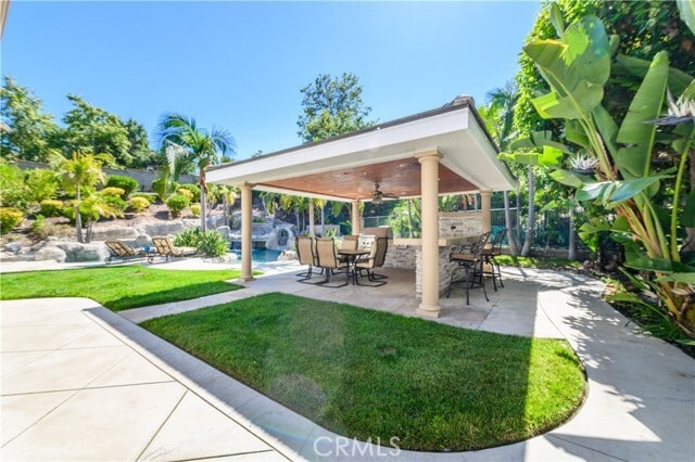 Building Photo - 21 Bent Oak