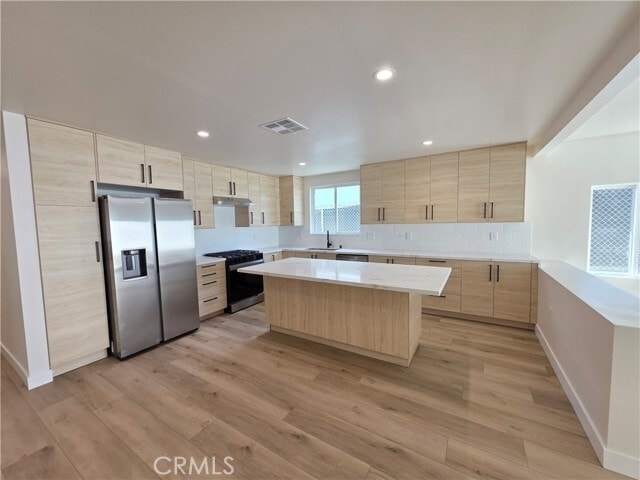 Building Photo - 17103 Kingsbury St