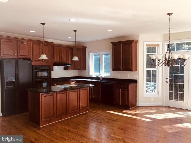 Building Photo - 8533 Gallahan Ct