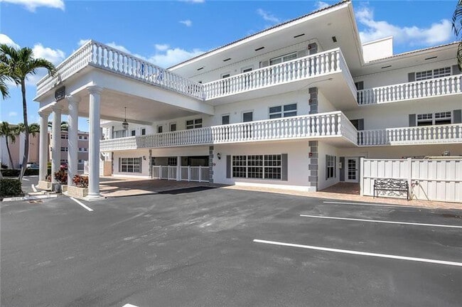 Building Photo - 1461 S Ocean Blvd