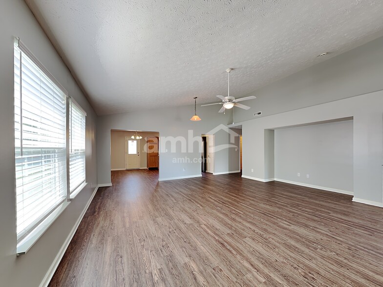 Building Photo - 5956 Crosscut Ln
