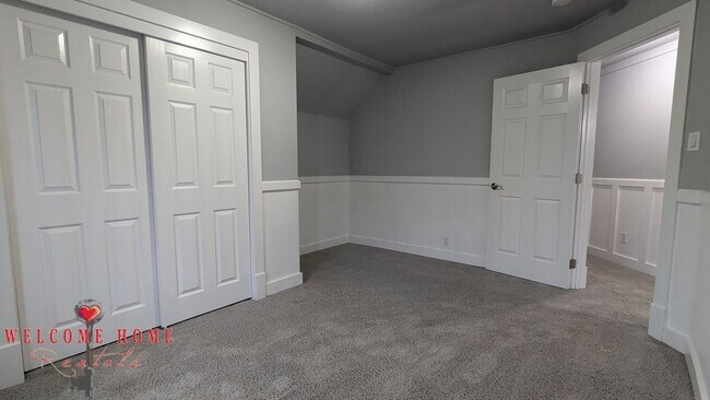 Building Photo - 4520 S Thompson Ave